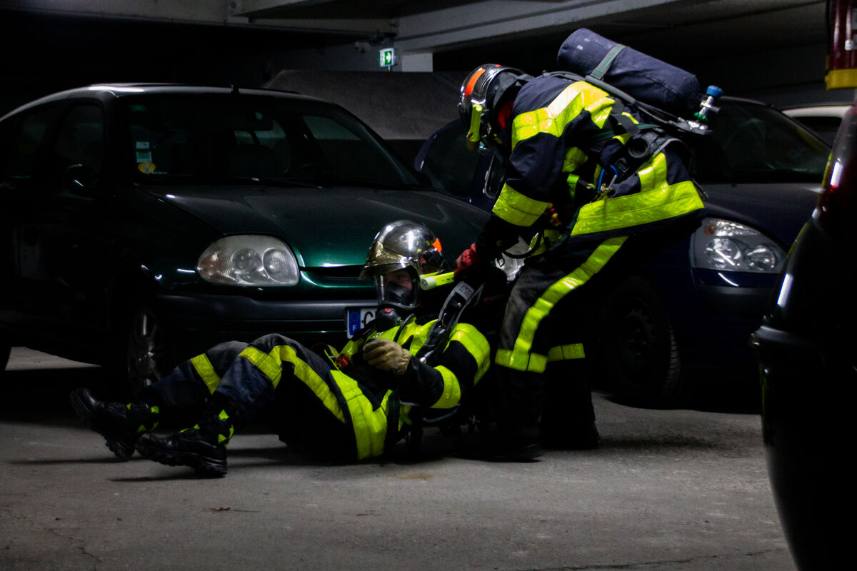 manoeuvre