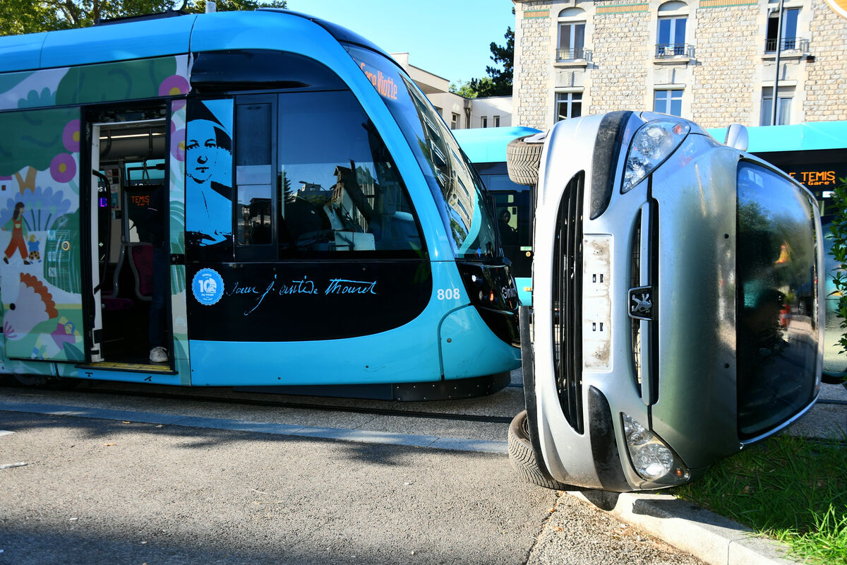 avp tram vl